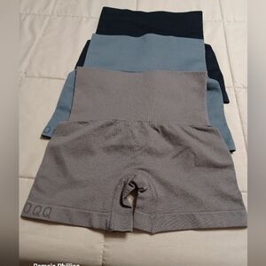 OQQ Brown Seamless Shorts Black .Gray Brown 3 Pair